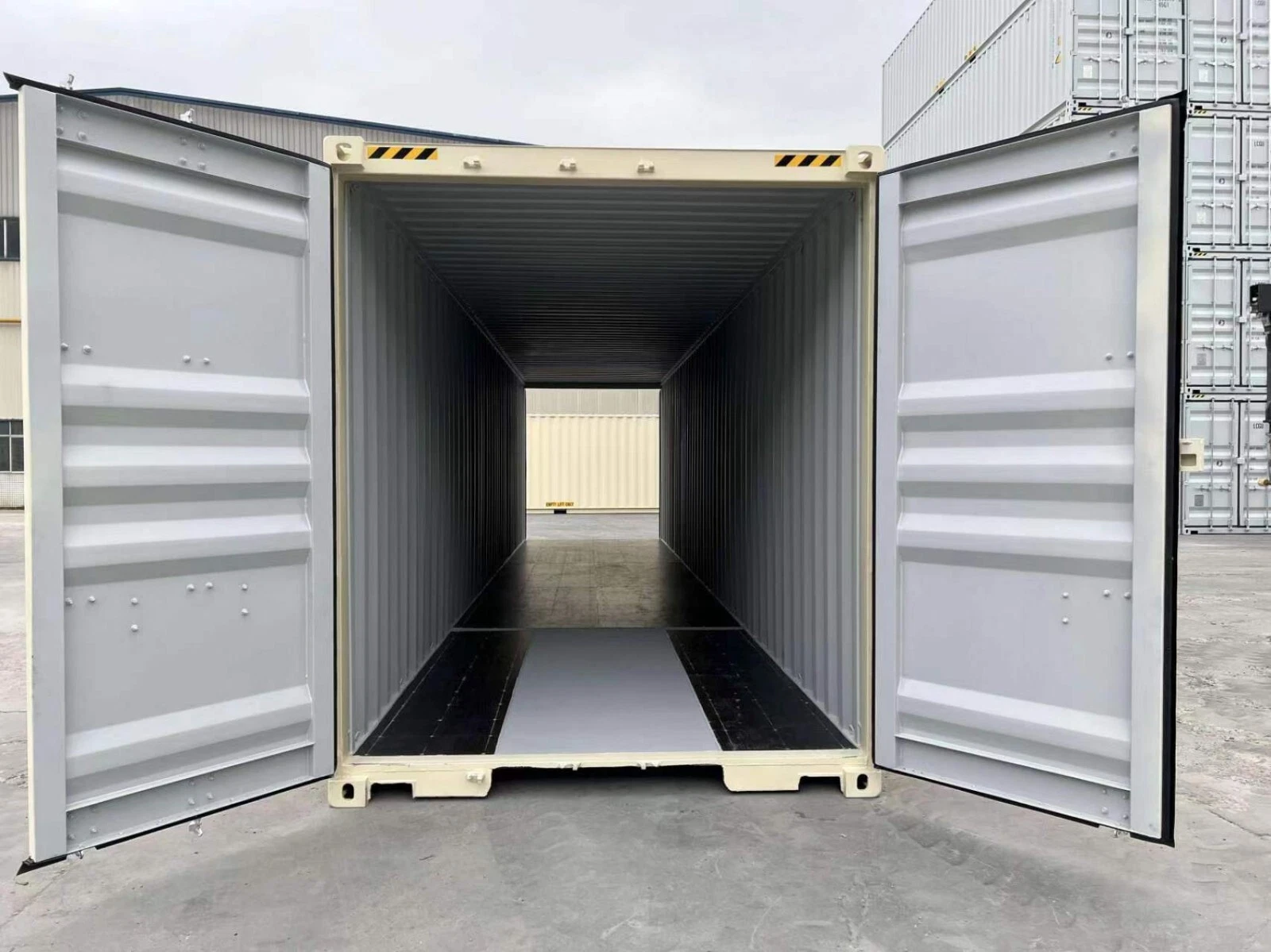 D1 Used 40ft HC shipping container - Image 1