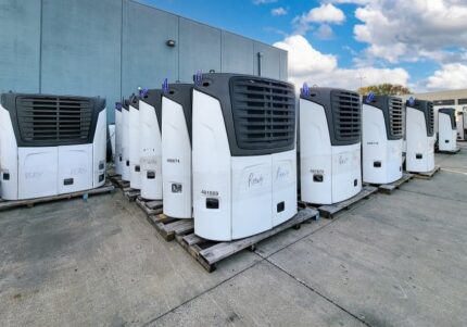 buy x4 7500 trailer reefer unit.jpeg