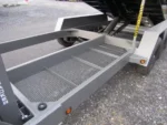 bwise 7x18 heavy duty gooseneck dump trailer hydraulic jacks tri axle 2 600x450 1.webp