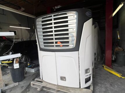 carrier x4 7300 trailer refrigeration unit usa.jpg